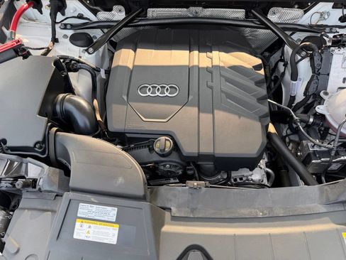 Used 2023 Audi Q5 2.0T Premium w/ Convenience Package AWD/4WD image 30