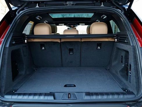 New 2025 Land Rover Range Rover Sport SE image 36