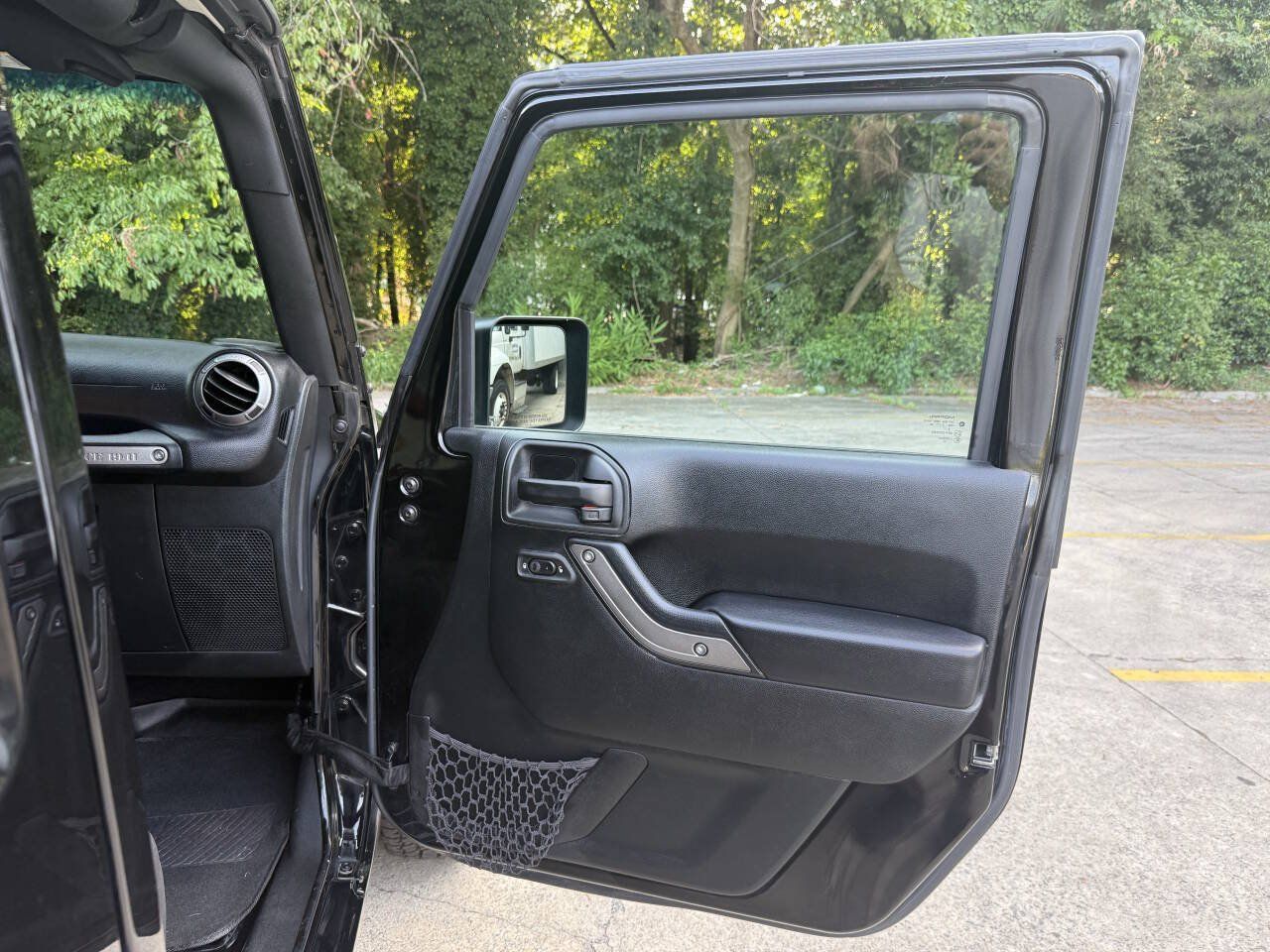 Used 2017 Jeep Wrangler Unlimited Sport w/ Quick Order Package 23S AWD/4WD image 34