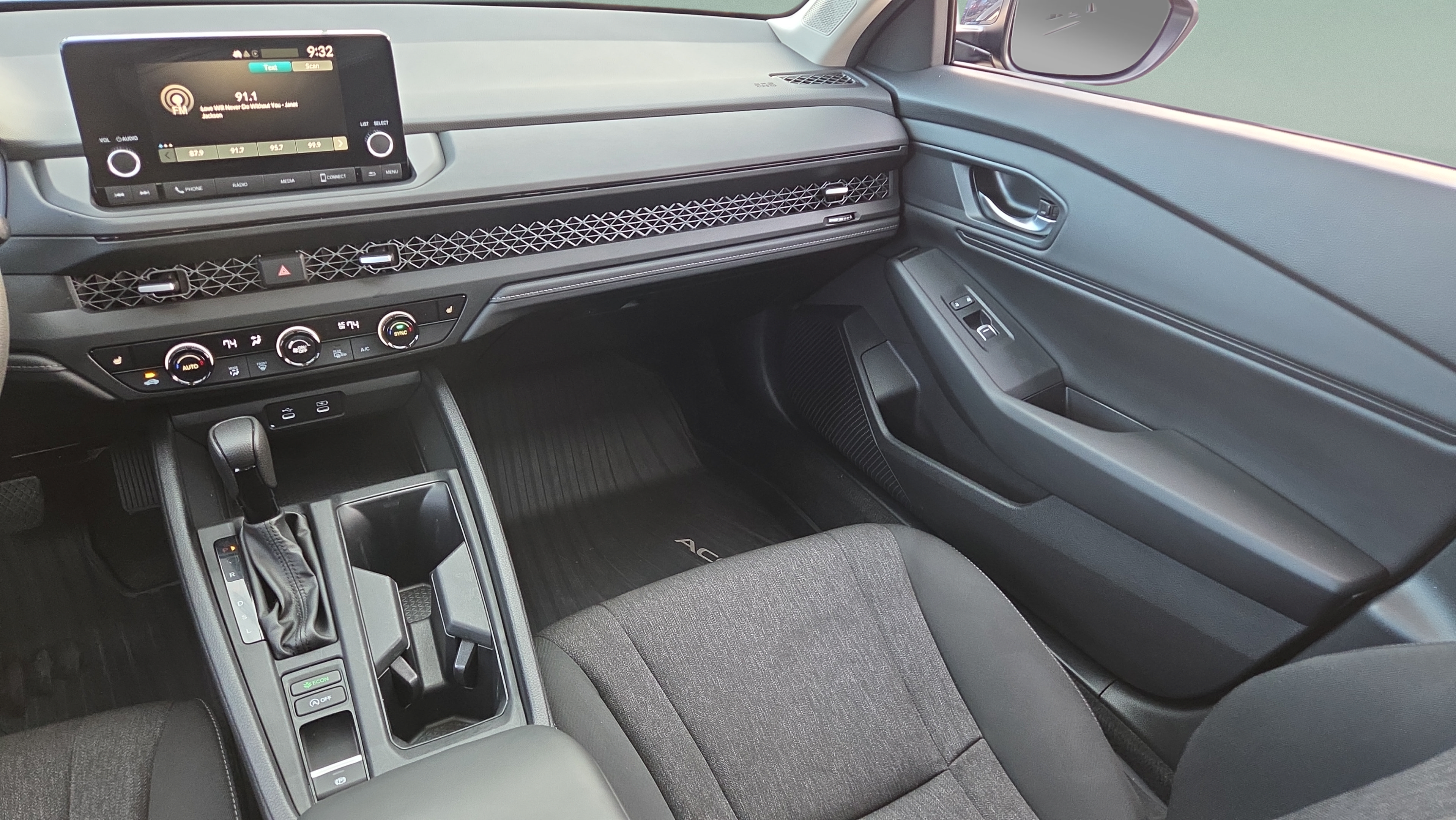 Used 2023 Honda Accord EX image 14