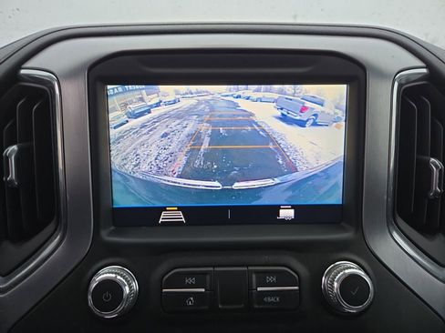 Used 2020 GMC Sierra 1500 SLE w/ SLE Value Package image 22