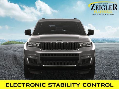 New 2025 Jeep Grand Cherokee L Limited w/ Black Appearance Package AWD/4WD image 9