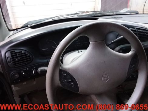 Used 1997 Dodge Caravan SE image 11