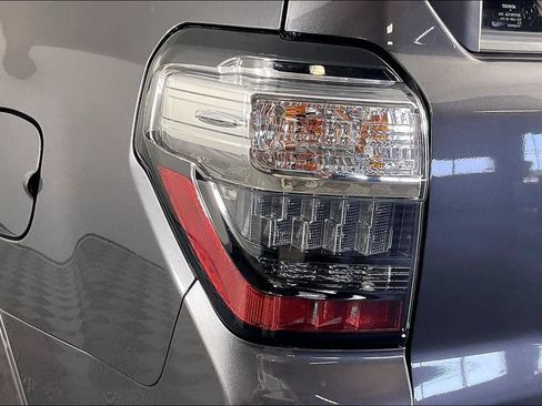 Used 2023 Toyota 4Runner Limited AWD/4WD image 21