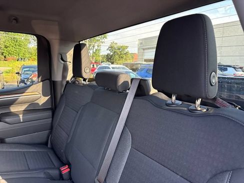 Used 2023 Chevrolet Silverado 1500 LT AWD/4WD image 19