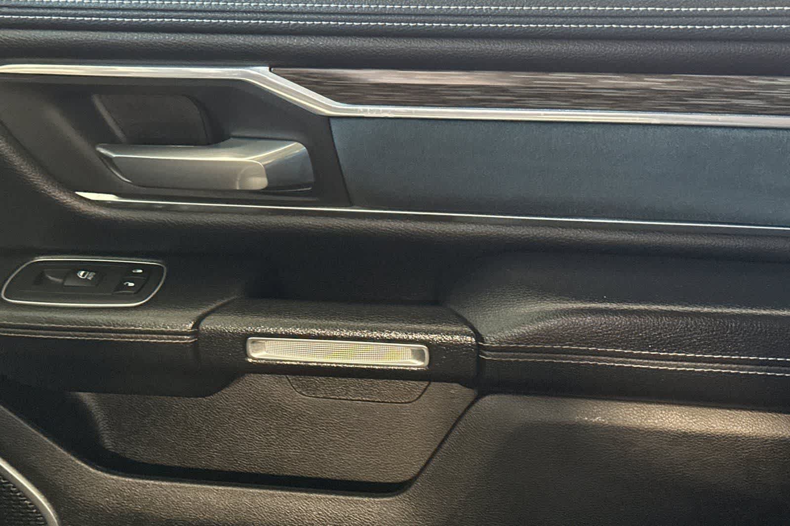 Used 2020 RAM 1500 Laramie AWD/4WD image 20
