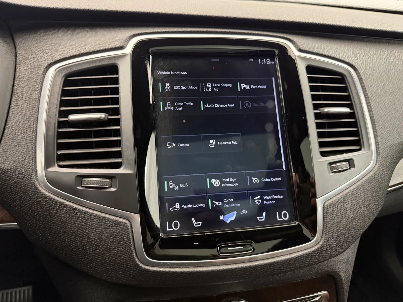 Used 2019 Volvo XC90 T6 Momentum w/ Protection Package Premier AWD/4WD image 25
