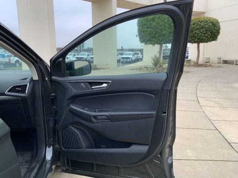 New 2024 Ford Edge SE w/ Black Appearance Package image 15