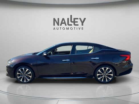 Used 2016 Nissan Maxima SR w/ Interior Lighting Package image 3