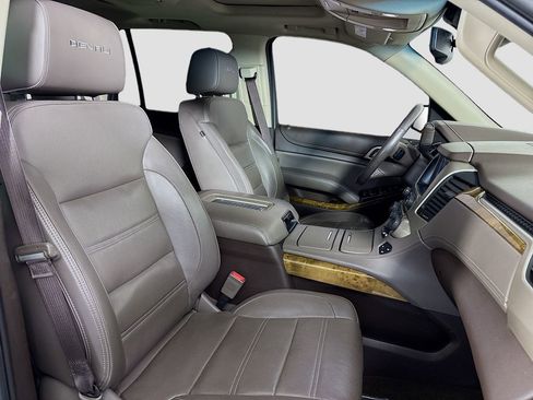 Used 2017 GMC Yukon Denali w/ Open Road Package image 36