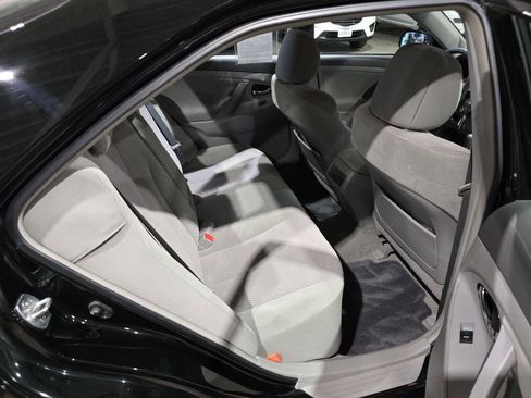 Used 2011 Toyota Camry LE w/ LE Extra-Value Pkg image 29