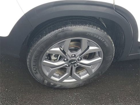 Certified 2024 Kia Seltos S image 5