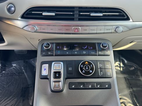 Used 2021 Hyundai Palisade Calligraphy image 31