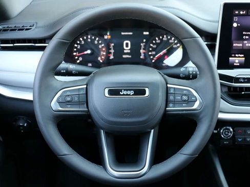Used 2025 Jeep Compass Limited AWD/4WD image 24