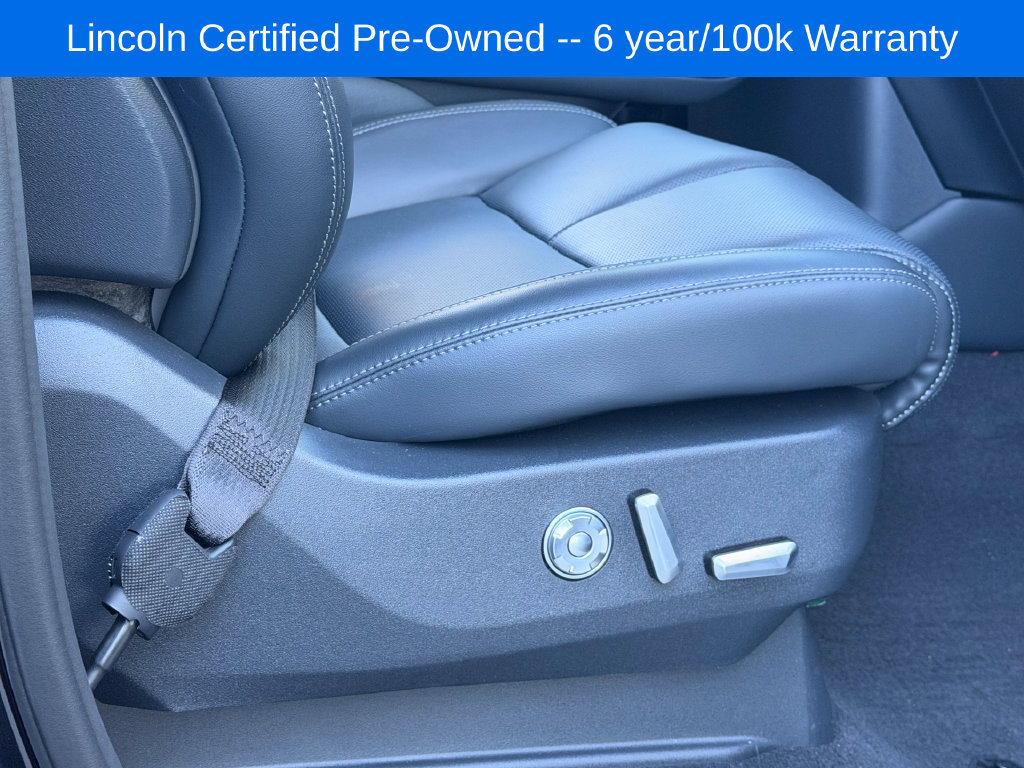 Used 2026 Lincoln Navigator Premiere AWD/4WD image 22
