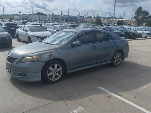 Used 2007 Toyota Camry SE FWD image 7