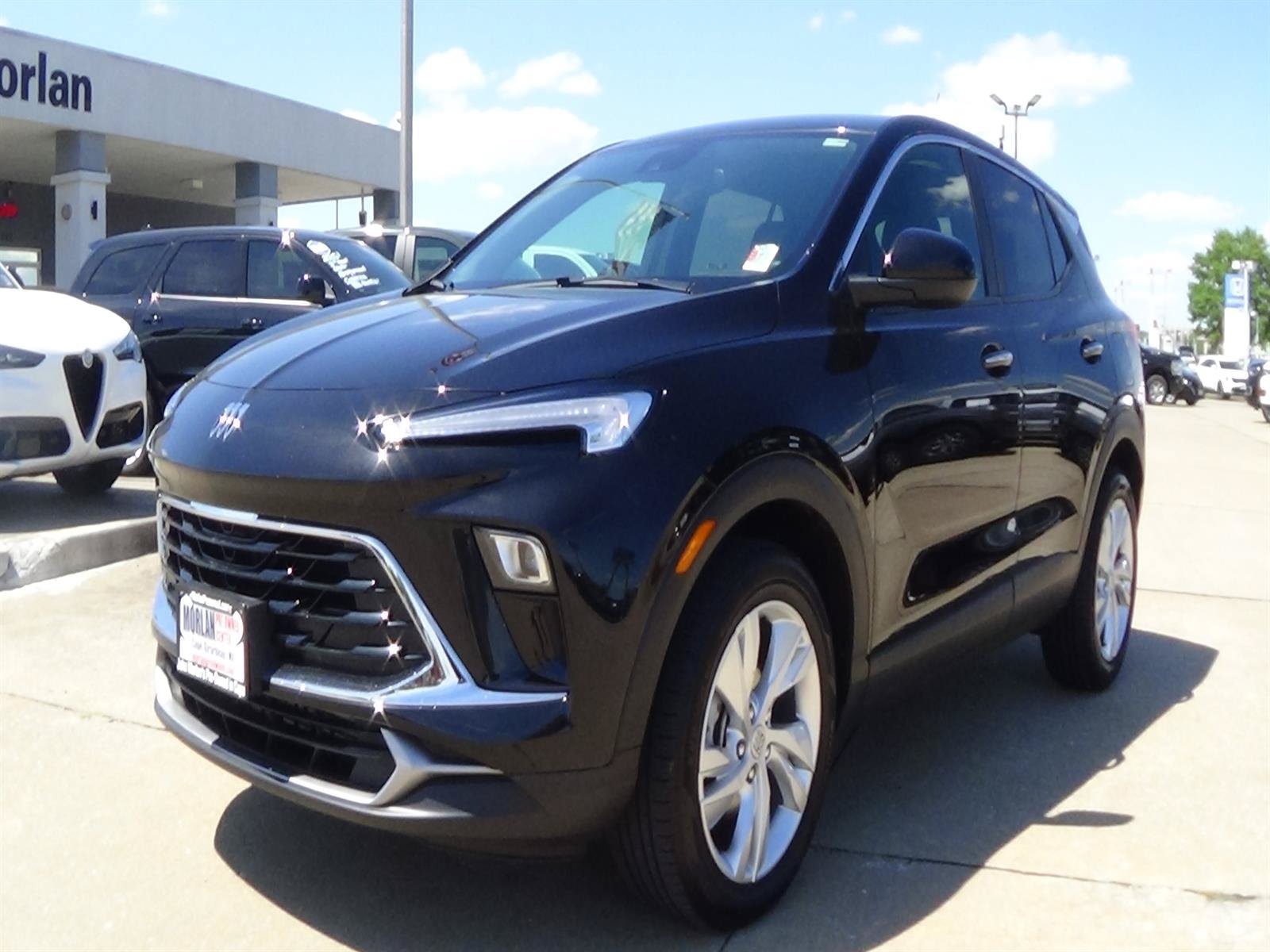 Used 2025 Buick Encore GX Preferred FWD image 2