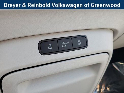 New 2025 Volkswagen ID. Buzz 1st Edition image 35