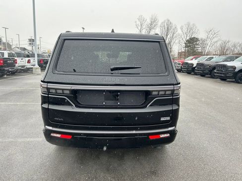 New 2026 Jeep Grand Wagoneer Limited image 8