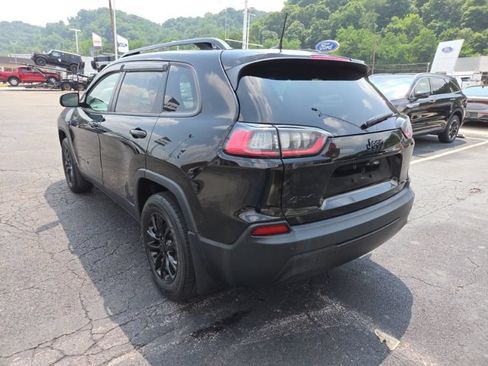 Used 2023 Jeep Cherokee Altitude Lux AWD/4WD image 5