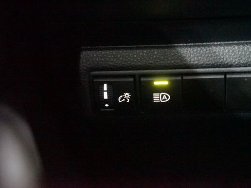 Certified 2024 Toyota Corolla LE image 22