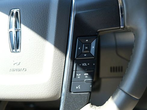 Used 2015 Lincoln Navigator 4WD image 45