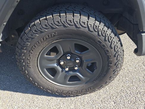Used 2020 Jeep Wrangler Unlimited Sport AWD/4WD image 11