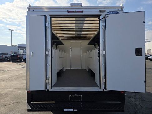 New 2026 GMC Savana 4500 w/ Power Convenience Package image 22