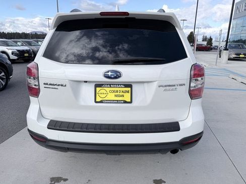 Used 2016 Subaru Forester 2.5i Touring w/ Eyesight & Navigation System image 8