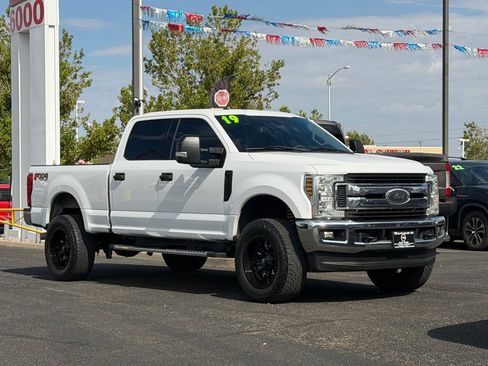 Used 2019 Ford F250 XLT w/ XLT Value Package AWD/4WD image 52