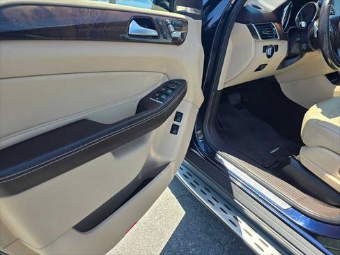 Used 2019 Mercedes-Benz GLS 450 4MATIC image 24