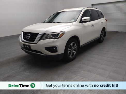 Used 2017 Nissan Pathfinder SL w/ Trailer Tow Package FWD image 1