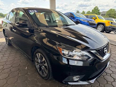 Used 2019 Nissan Sentra SR Turbo FWD image 4