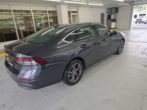 Used 2023 Honda Accord EX image 6