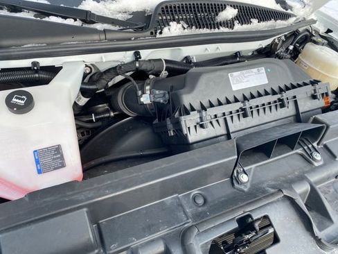 Used 2024 GMC Savana 2500 Extended w/ Driver Convenience Package image 17