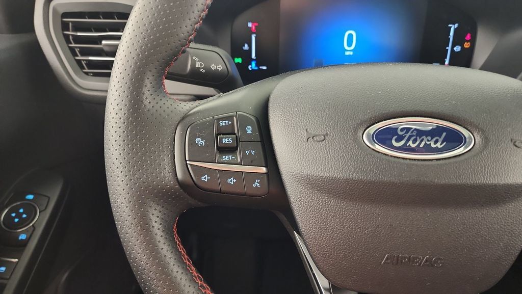 Used 2023 Ford Escape ST-Line w/ Tech Pack #1 AWD/4WD image 19