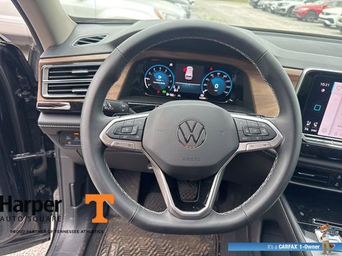 Used 2024 Volkswagen Atlas SE image 17