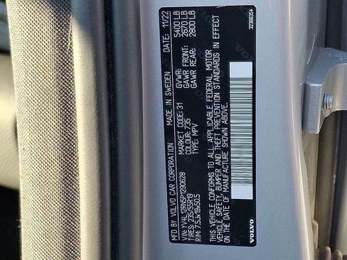 Certified 2023 Volvo XC60 B5 Plus w/ Climate Package image 26