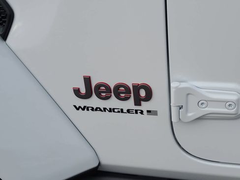 New 2026 Jeep Wrangler Unlimited Rubicon image 15