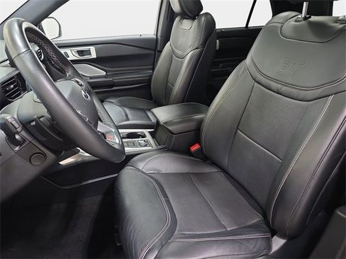 Used 2020 Ford Explorer ST w/ ST Street Pack image 14