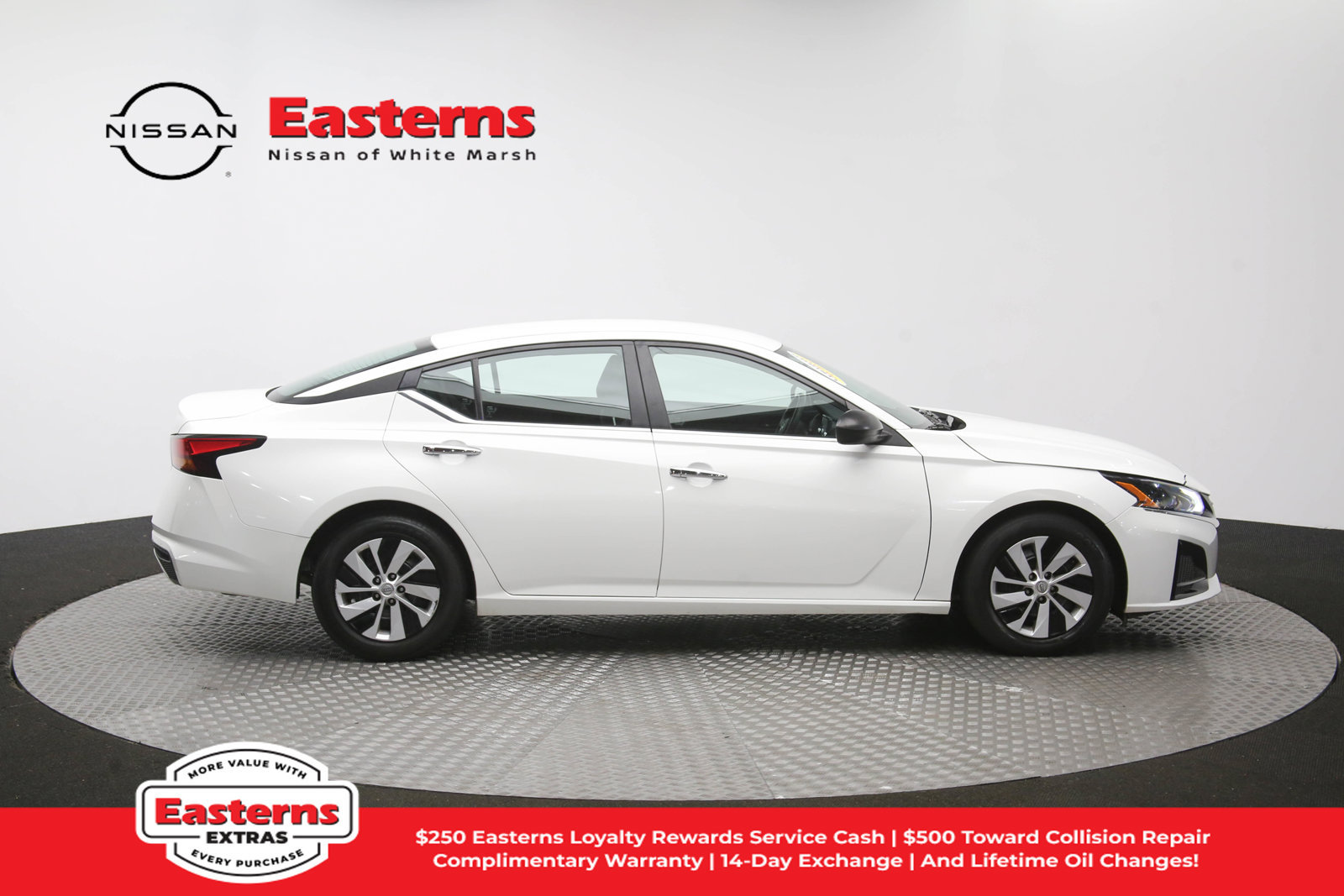 Used 2024 Nissan Altima 2.5 S FWD image 43