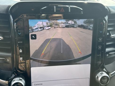 Used 2024 RAM 1500 Big Horn image 19