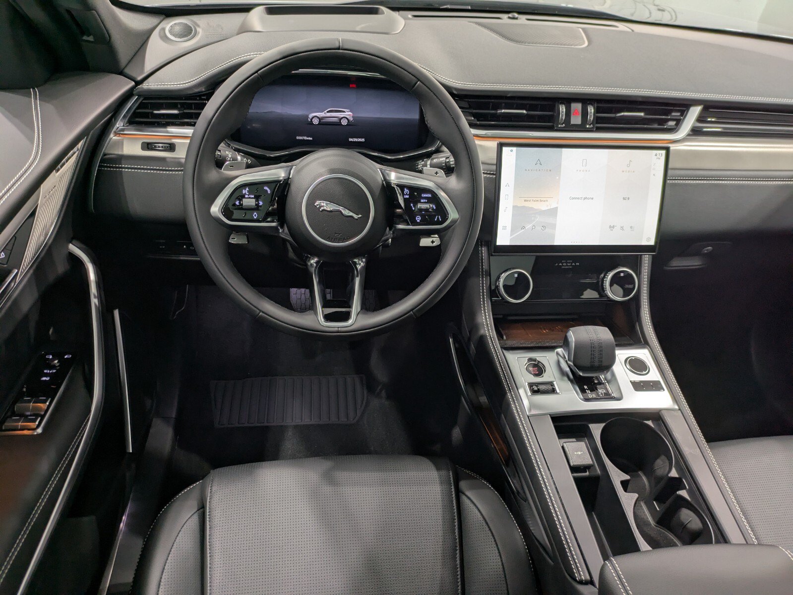 New 2026 Jaguar F-PACE R-Dynamic S AWD/4WD image 10