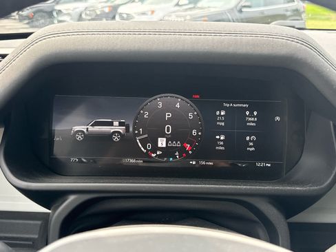 Used 2025 Land Rover Defender 110 S AWD/4WD image 18