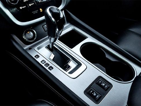 Used 2024 Nissan Murano SV w/ SV Midnight Edition Package image 25