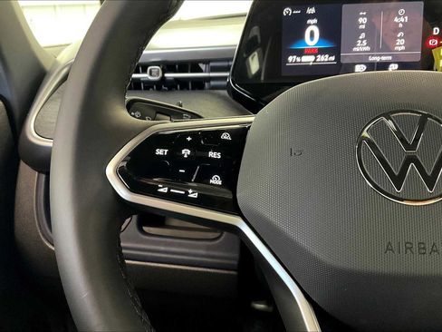 New 2025 Volkswagen ID. Buzz Pro S image 17