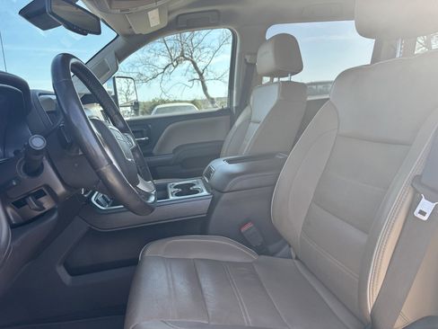 Used 2018 GMC Sierra 3500 Denali w/ Duramax Plus Package image 12