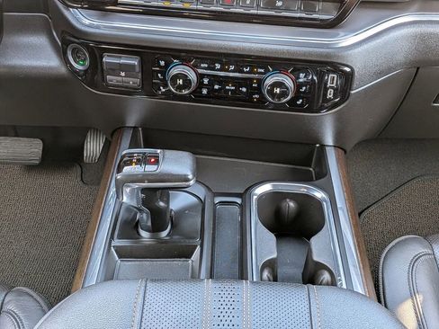 Used 2023 Chevrolet Silverado 1500 High Country RWD image 20