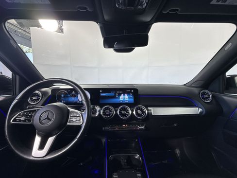 Used 2023 Mercedes-Benz GLB 250 4MATIC image 23