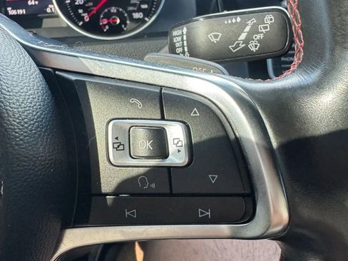 Used 2017 Volkswagen GTI SE FWD image 13